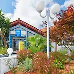 巴约纳宜必思快捷酒店 酒店